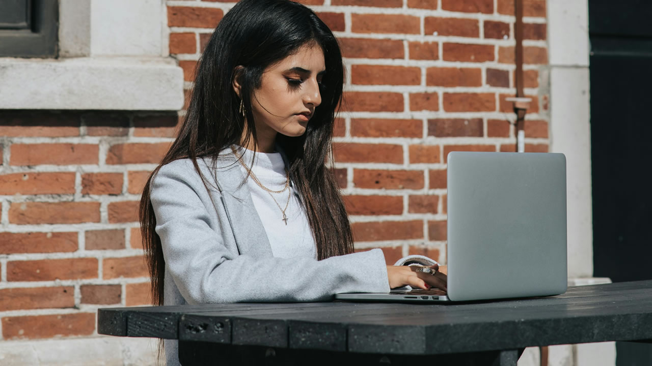 Avoiding Delays: How Timely 2290 E-filing Impacts Your IRP Registration